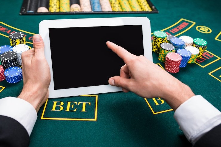 Antarmuka penempatan taruhan Lightning Roulette dengan pilihan chip dan area meja